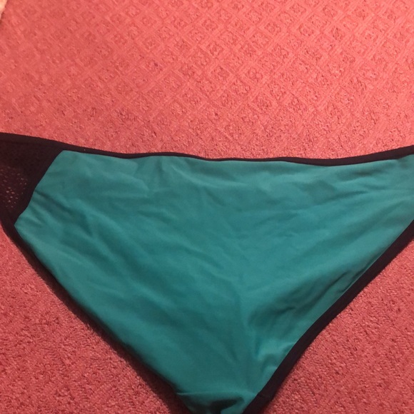 Aerie Large Swim Bikini - Green and Black - Picture 3 of 5